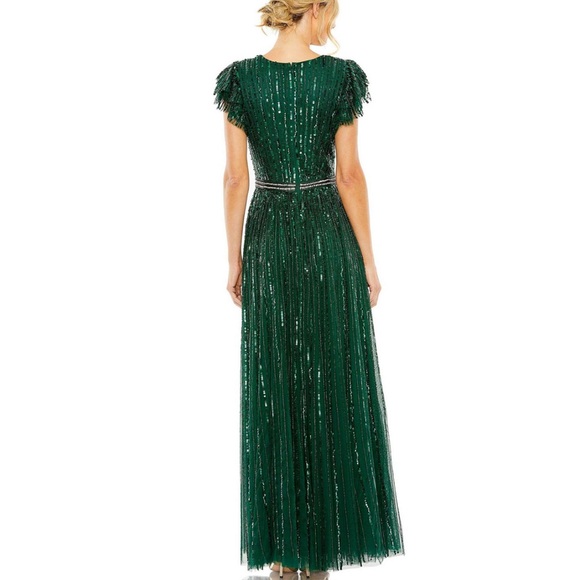 Mac Duggal Women Sequin Wrap Gown with added sleeves and material by cleavage - Picture 4 of 6